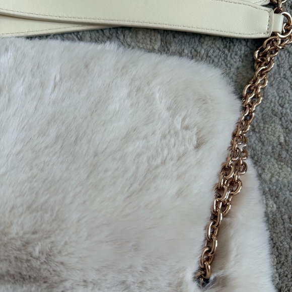 H&M faux fur gold chain shoulder bag Elegant Cream Faux Fur Shoulder Bag nwot - Picture 13 of 14